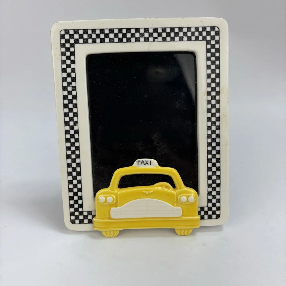 Vintage 70s/80s Vandor Imports Taxi Cab Checkered Novelty Picture Frame